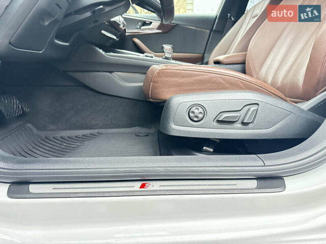 Білий Ауді А4, об'ємом двигуна 1.98 л та пробігом 97 тис. км за 19999 $, фото 21 на Automoto.ua