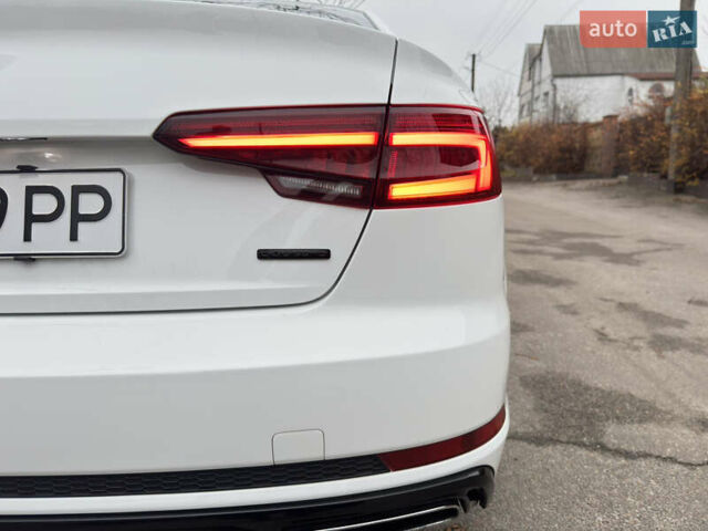 Білий Ауді А4, об'ємом двигуна 1.98 л та пробігом 97 тис. км за 19999 $, фото 22 на Automoto.ua