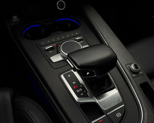 Білий Ауді А4, об'ємом двигуна 1.98 л та пробігом 75 тис. км за 22200 $, фото 14 на Automoto.ua