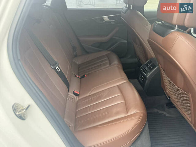 Белый Ауди А4, объемом двигателя 1.98 л и пробегом 97 тыс. км за 18600 $, фото 12 на Automoto.ua