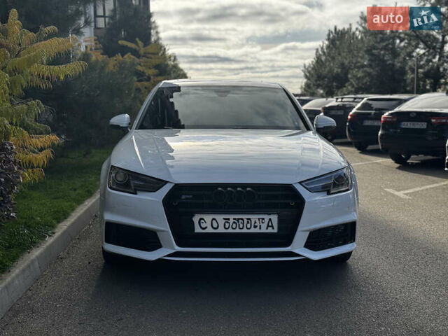 Білий Ауді А4, об'ємом двигуна 1.98 л та пробігом 96 тис. км за 19500 $, фото 3 на Automoto.ua