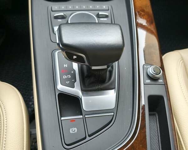 Білий Ауді А4, об'ємом двигуна 1.98 л та пробігом 44 тис. км за 20500 $, фото 13 на Automoto.ua