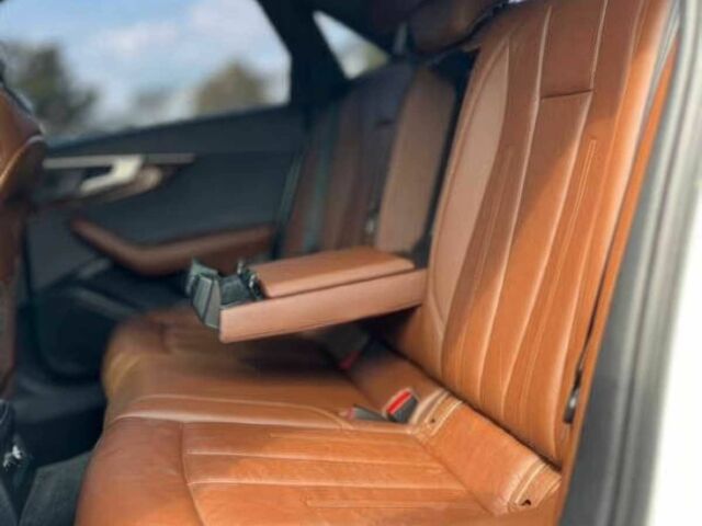 Белый Ауди А4, объемом двигателя 2 л и пробегом 32 тыс. км за 17000 $, фото 11 на Automoto.ua