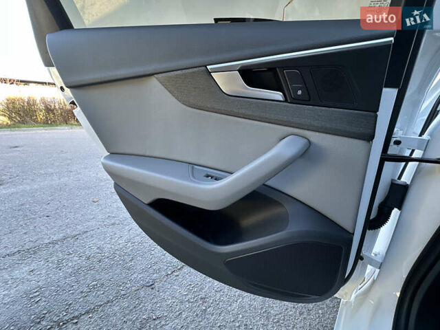 Белый Ауди А4, объемом двигателя 2 л и пробегом 122 тыс. км за 18650 $, фото 80 на Automoto.ua