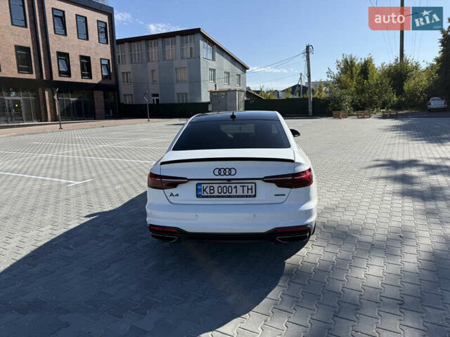 Белый Ауди А4, объемом двигателя 1.98 л и пробегом 47 тыс. км за 30000 $, фото 4 на Automoto.ua