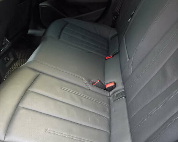 Білий Ауді А4, об'ємом двигуна 1.98 л та пробігом 36 тис. км за 30000 $, фото 9 на Automoto.ua