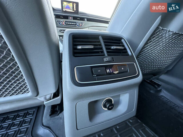 Белый Ауди А4, объемом двигателя 2 л и пробегом 122 тыс. км за 18650 $, фото 87 на Automoto.ua