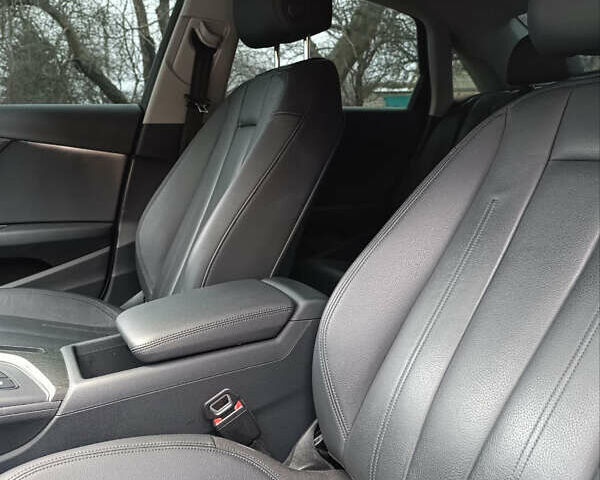 Білий Ауді А4, об'ємом двигуна 1.98 л та пробігом 36 тис. км за 30000 $, фото 7 на Automoto.ua