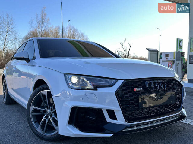 Белый Ауди А4, объемом двигателя 2 л и пробегом 122 тыс. км за 18650 $, фото 12 на Automoto.ua