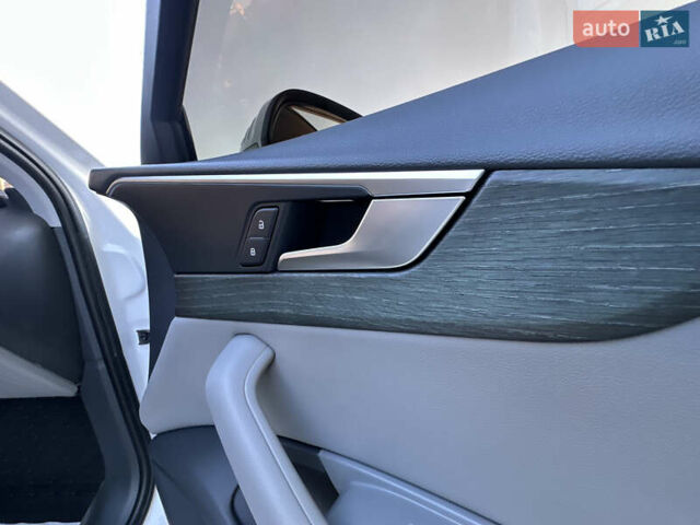 Белый Ауди А4, объемом двигателя 2 л и пробегом 122 тыс. км за 18650 $, фото 99 на Automoto.ua