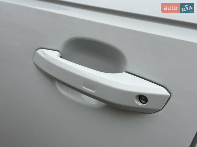 Білий Ауді А4, об'ємом двигуна 2 л та пробігом 96 тис. км за 20500 $, фото 10 на Automoto.ua