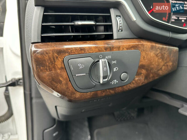 Білий Ауді А4, об'ємом двигуна 2 л та пробігом 96 тис. км за 20500 $, фото 17 на Automoto.ua