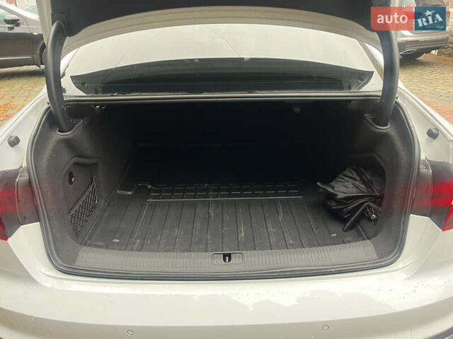 Белый Ауди А4, объемом двигателя 1.98 л и пробегом 42 тыс. км за 29000 $, фото 34 на Automoto.ua