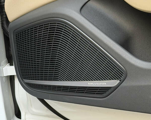 Білий Ауді А4, об'ємом двигуна 2 л та пробігом 102 тис. км за 21800 $, фото 14 на Automoto.ua