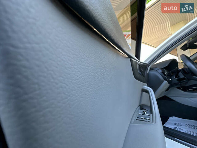 Белый Ауди А4, объемом двигателя 2 л и пробегом 122 тыс. км за 18650 $, фото 47 на Automoto.ua