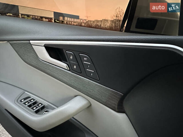 Белый Ауди А4, объемом двигателя 2 л и пробегом 122 тыс. км за 18650 $, фото 50 на Automoto.ua