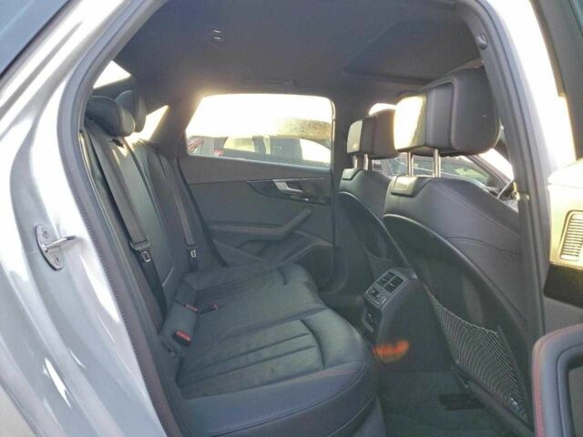 Белый Ауди А4, объемом двигателя 2 л и пробегом 75 тыс. км за 5200 $, фото 9 на Automoto.ua