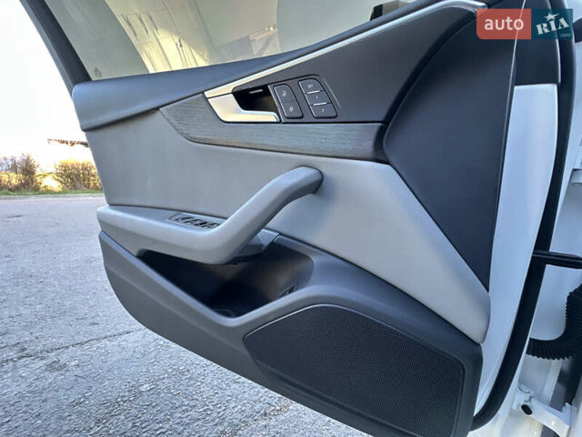 Белый Ауди А4, объемом двигателя 2 л и пробегом 122 тыс. км за 18650 $, фото 44 на Automoto.ua