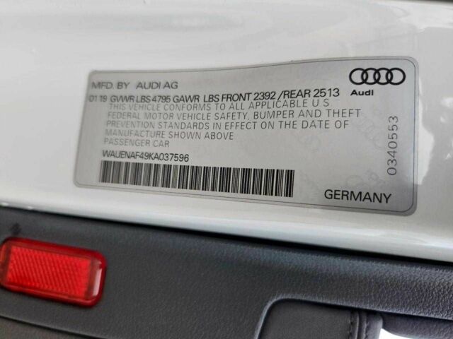 Белый Ауди А4, объемом двигателя 2 л и пробегом 110 тыс. км за 5800 $, фото 11 на Automoto.ua