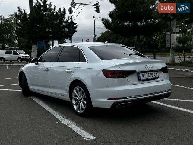 Белый Ауди А4, объемом двигателя 1.98 л и пробегом 101 тыс. км за 23000 $, фото 3 на Automoto.ua
