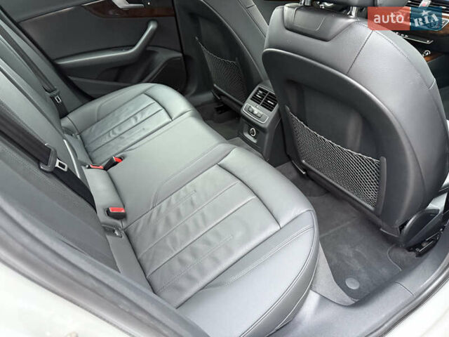 Белый Ауди А4, объемом двигателя 1.98 л и пробегом 96 тыс. км за 19500 $, фото 13 на Automoto.ua