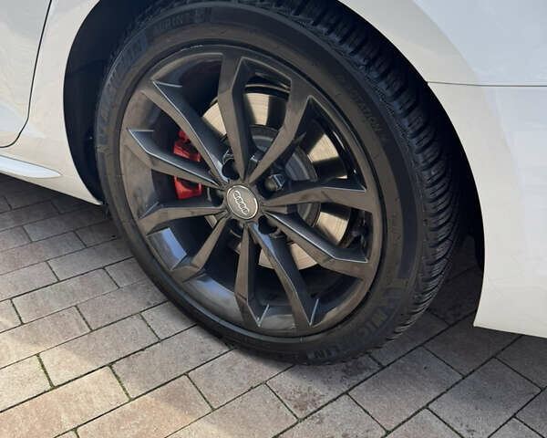 Белый Ауди А4, объемом двигателя 1.98 л и пробегом 111 тыс. км за 28500 $, фото 17 на Automoto.ua