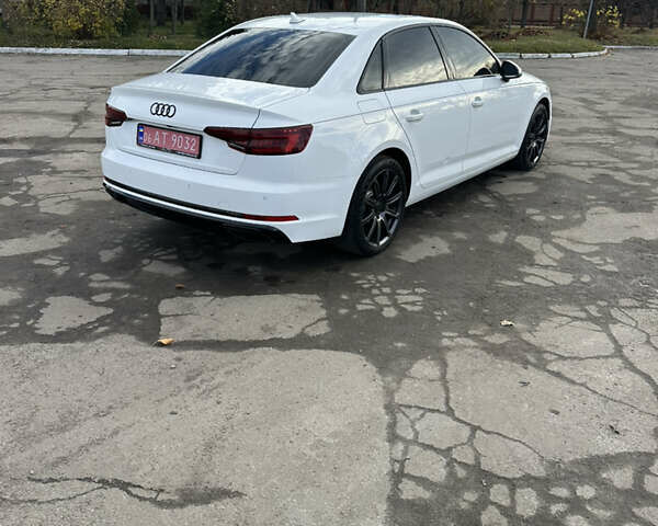 Білий Ауді А4, об'ємом двигуна 1.98 л та пробігом 130 тис. км за 21500 $, фото 4 на Automoto.ua