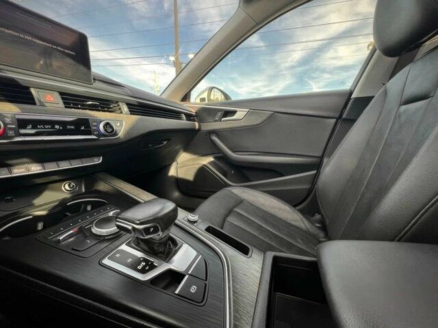 Белый Ауди А4, объемом двигателя 2 л и пробегом 31 тыс. км за 12700 $, фото 17 на Automoto.ua