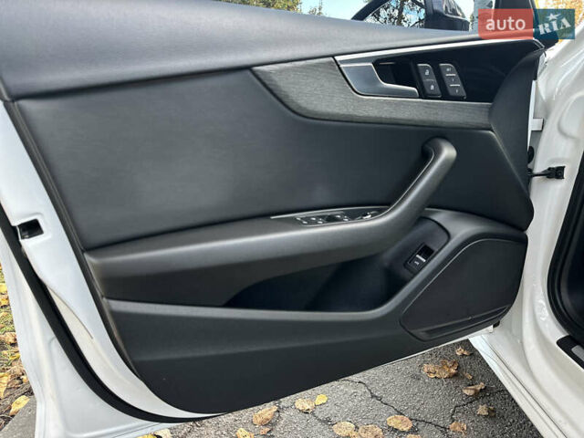 Белый Ауди А4, объемом двигателя 1.98 л и пробегом 63 тыс. км за 25800 $, фото 38 на Automoto.ua