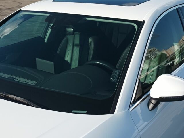 Белый Ауди А4, объемом двигателя 2 л и пробегом 247 тыс. км за 19400 $, фото 8 на Automoto.ua