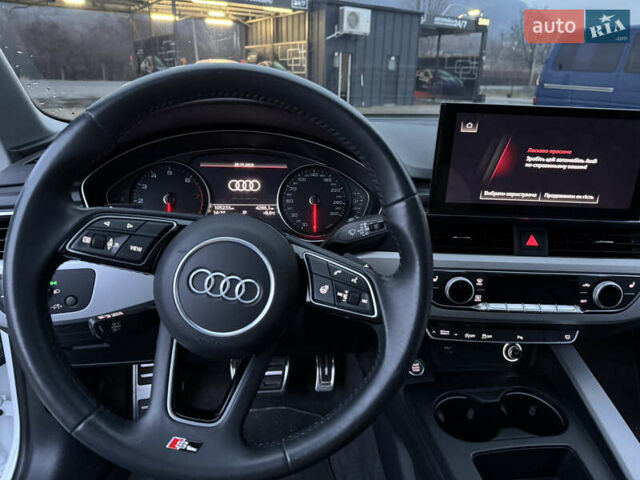 Белый Ауди А4, объемом двигателя 1.98 л и пробегом 105 тыс. км за 24990 $, фото 10 на Automoto.ua