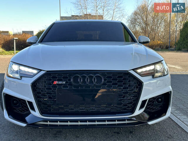 Белый Ауди А4, объемом двигателя 2 л и пробегом 122 тыс. км за 18650 $, фото 9 на Automoto.ua