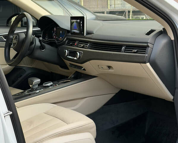 Білий Ауді А4, об'ємом двигуна 2 л та пробігом 102 тис. км за 21800 $, фото 12 на Automoto.ua