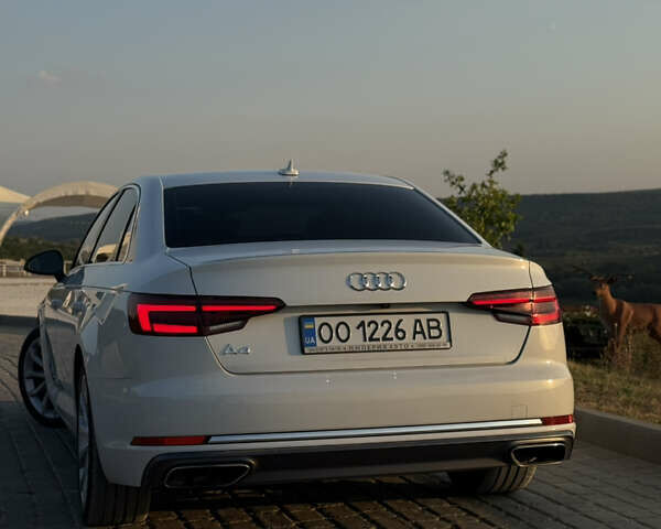 Білий Ауді А4, об'ємом двигуна 1.98 л та пробігом 98 тис. км за 18700 $, фото 10 на Automoto.ua