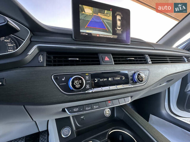 Белый Ауди А4, объемом двигателя 2 л и пробегом 122 тыс. км за 18650 $, фото 68 на Automoto.ua