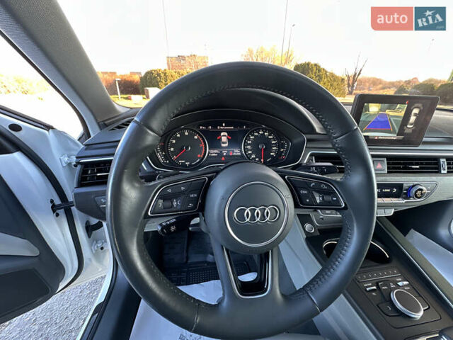 Белый Ауди А4, объемом двигателя 2 л и пробегом 122 тыс. км за 18650 $, фото 58 на Automoto.ua