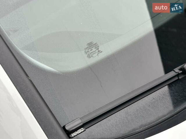 Білий Ауді А4, об'ємом двигуна 2 л та пробігом 96 тис. км за 20500 $, фото 9 на Automoto.ua