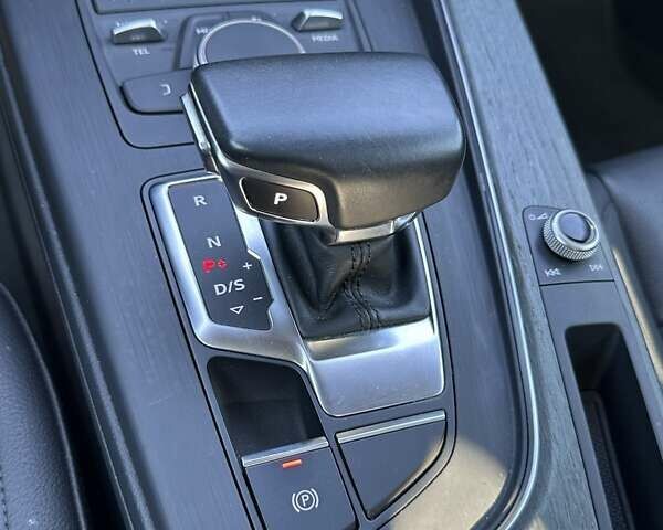 Белый Ауди А4, объемом двигателя 1.98 л и пробегом 85 тыс. км за 19500 $, фото 18 на Automoto.ua