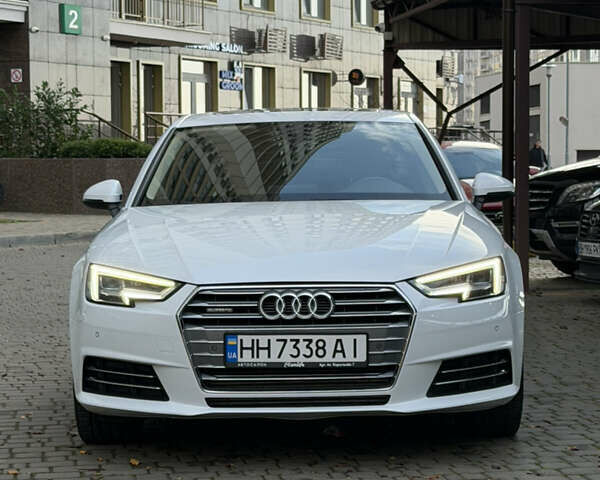 Білий Ауді А4, об'ємом двигуна 2 л та пробігом 102 тис. км за 21800 $, фото 2 на Automoto.ua