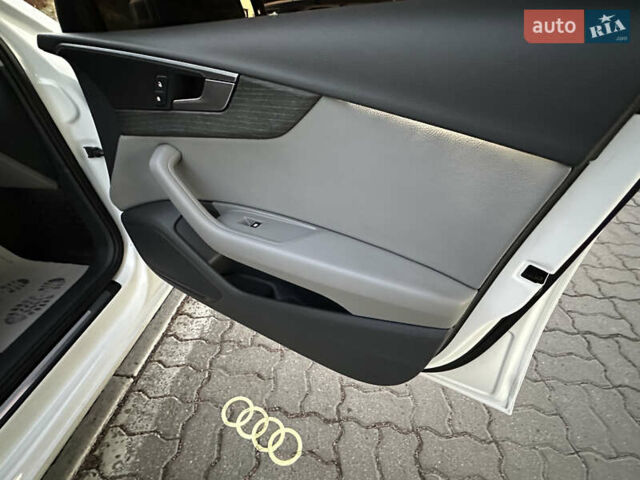 Белый Ауди А4, объемом двигателя 2 л и пробегом 122 тыс. км за 18650 $, фото 137 на Automoto.ua