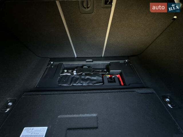 Белый Ауди А4, объемом двигателя 2 л и пробегом 122 тыс. км за 18650 $, фото 95 на Automoto.ua