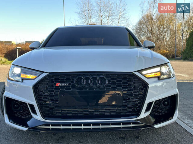 Белый Ауди А4, объемом двигателя 2 л и пробегом 122 тыс. км за 18650 $, фото 8 на Automoto.ua