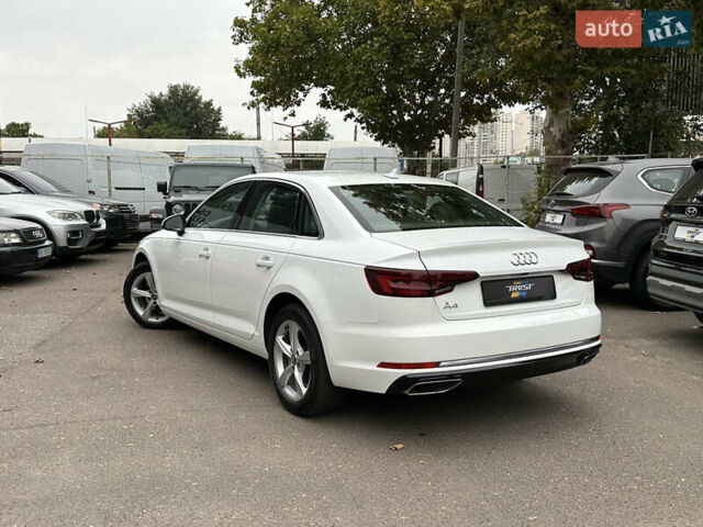 Білий Ауді А4, об'ємом двигуна 2 л та пробігом 96 тис. км за 20500 $, фото 8 на Automoto.ua