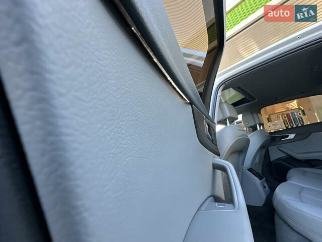 Белый Ауди А4, объемом двигателя 2 л и пробегом 122 тыс. км за 18650 $, фото 81 на Automoto.ua
