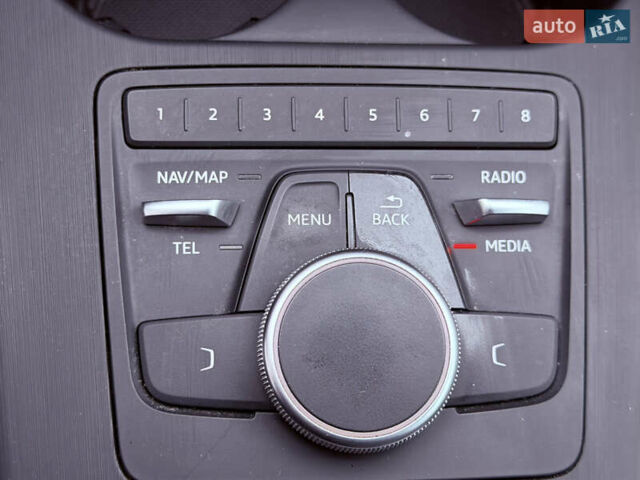 Белый Ауди А4, объемом двигателя 1.97 л и пробегом 92 тыс. км за 24000 $, фото 19 на Automoto.ua