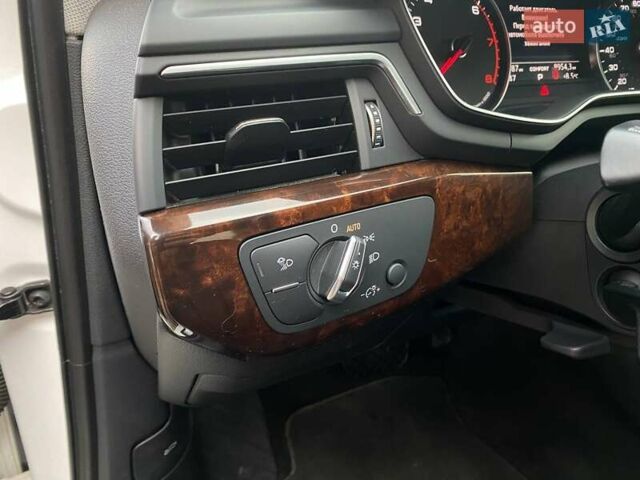 Белый Ауди А4, объемом двигателя 1.98 л и пробегом 61 тыс. км за 16600 $, фото 13 на Automoto.ua