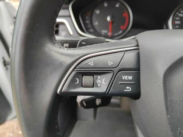 Белый Ауди А4, объемом двигателя 2 л и пробегом 80 тыс. км за 11200 $, фото 13 на Automoto.ua