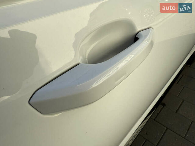 Белый Ауди А4, объемом двигателя 1.98 л и пробегом 52 тыс. км за 24500 $, фото 23 на Automoto.ua