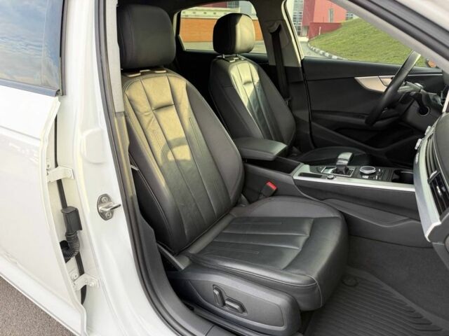 Білий Ауді А4, об'ємом двигуна 2 л та пробігом 133 тис. км за 19450 $, фото 20 на Automoto.ua