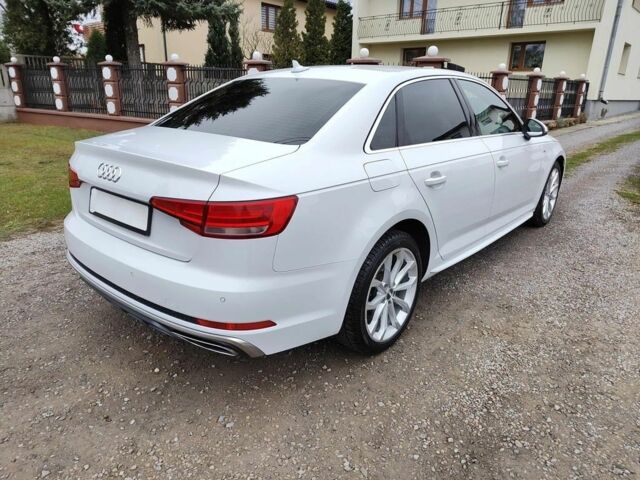 Белый Ауди А4, объемом двигателя 2 л и пробегом 115 тыс. км за 14100 $, фото 6 на Automoto.ua